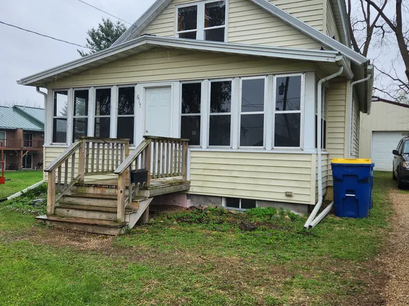 615 E Decker St, Viroqua, WI 54665