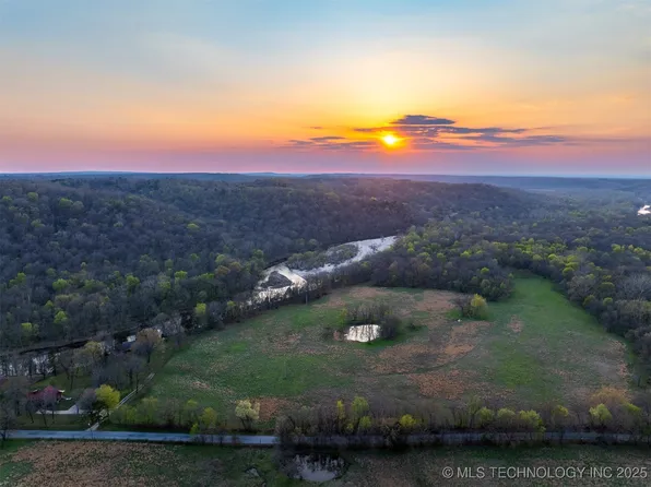 14 S 4530th Rd, Eucha, OK 74342
