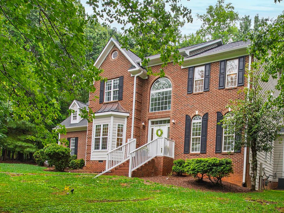 1st image of 711 Hardscrabble Dr
