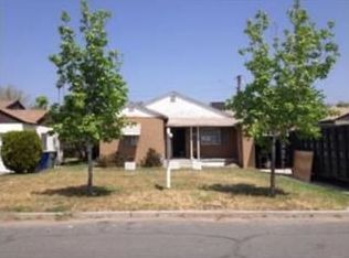 1432 Roxbury Dr, San Bernardino, CA 92404