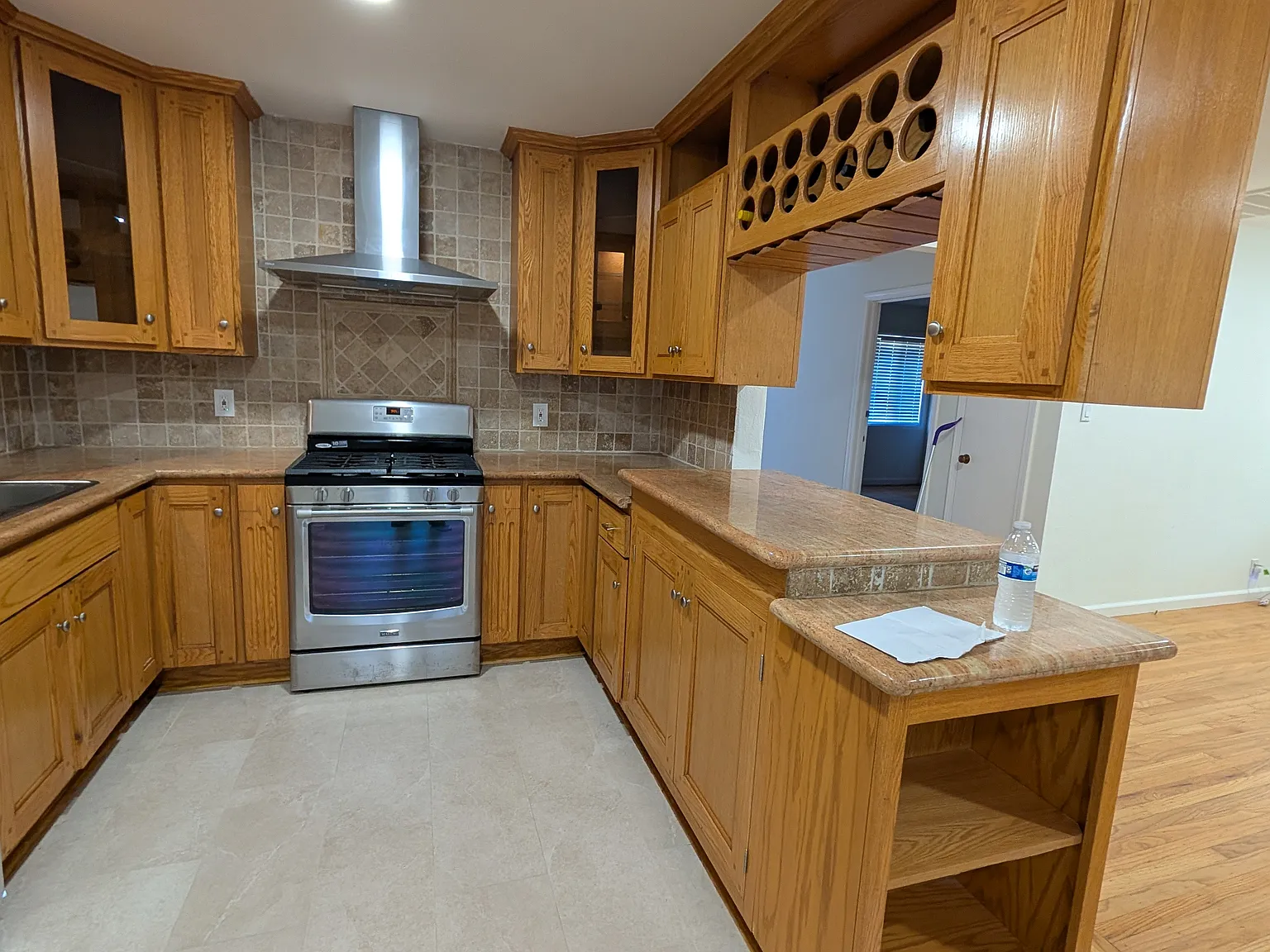 1320 Windermere Ave — Photo 2