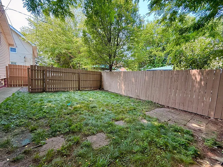 1427 W 54th St #3 — Photo 30