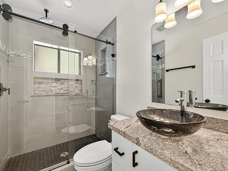11507 Oak Valley Dr — Photo 37