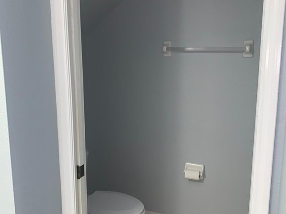 4th image of 2228 Park Crescent Dr #2228
