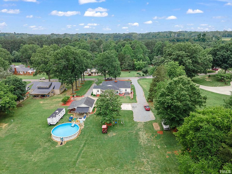 135 Rosemary St, Goldston, NC 27252 MLS 2515922 Zillow