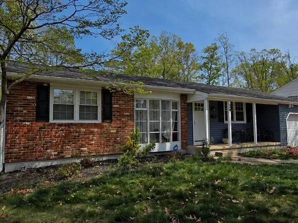 29 White Birch Rd, Turnersville, NJ 08012