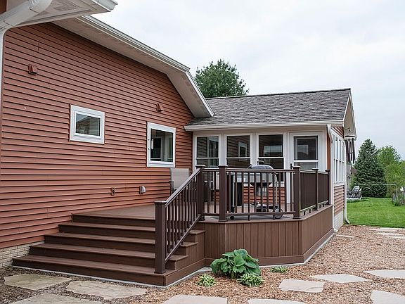 Composite deck