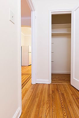5th image of 95 Lexington Ave APT 1J