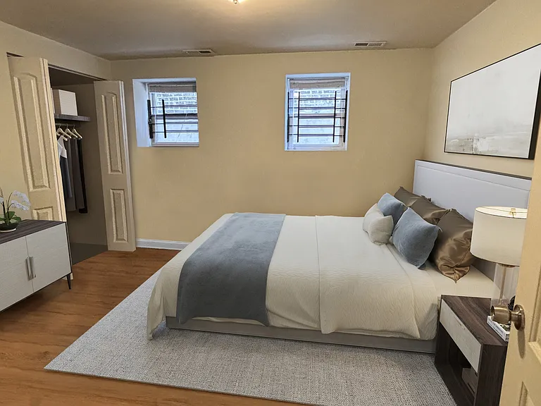1406 W Superior St — Photo 8