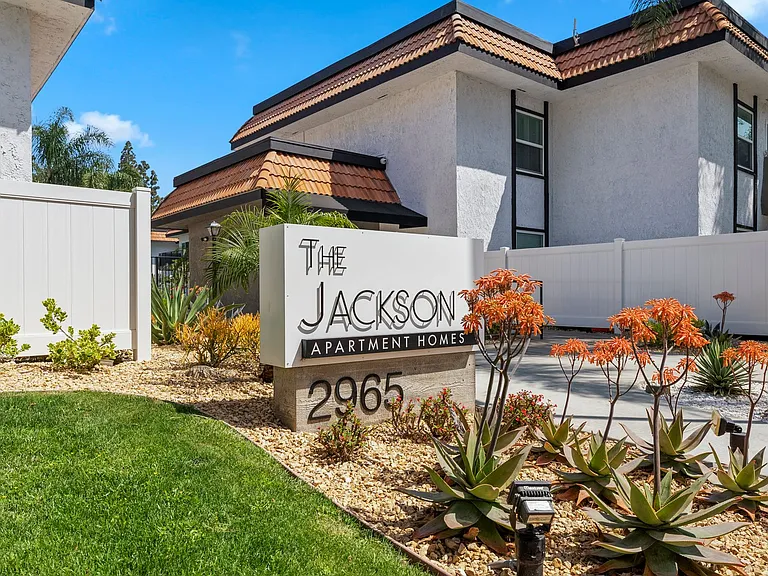 The Jackson — Photo 8