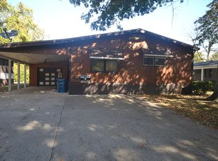3711 Young Dr, Belleville, IL 62223