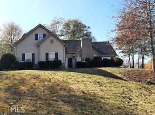 421 Laurel Oaks Ln, Jefferson, GA 30549