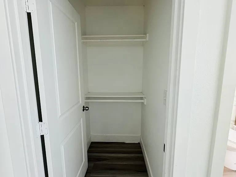 215 E 29th St #1/2 — Photo 14