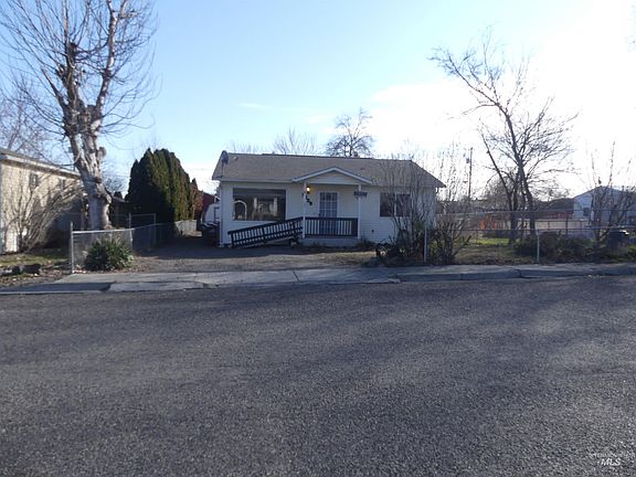 2nd image of 1229 McCarroll St