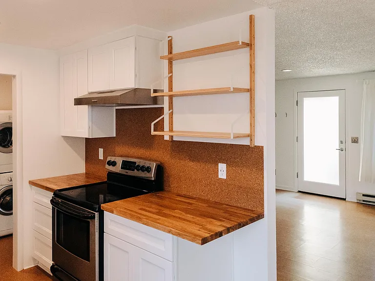 5241 NE 33rd Avenue Alberta Arts Duplex — Photo 6