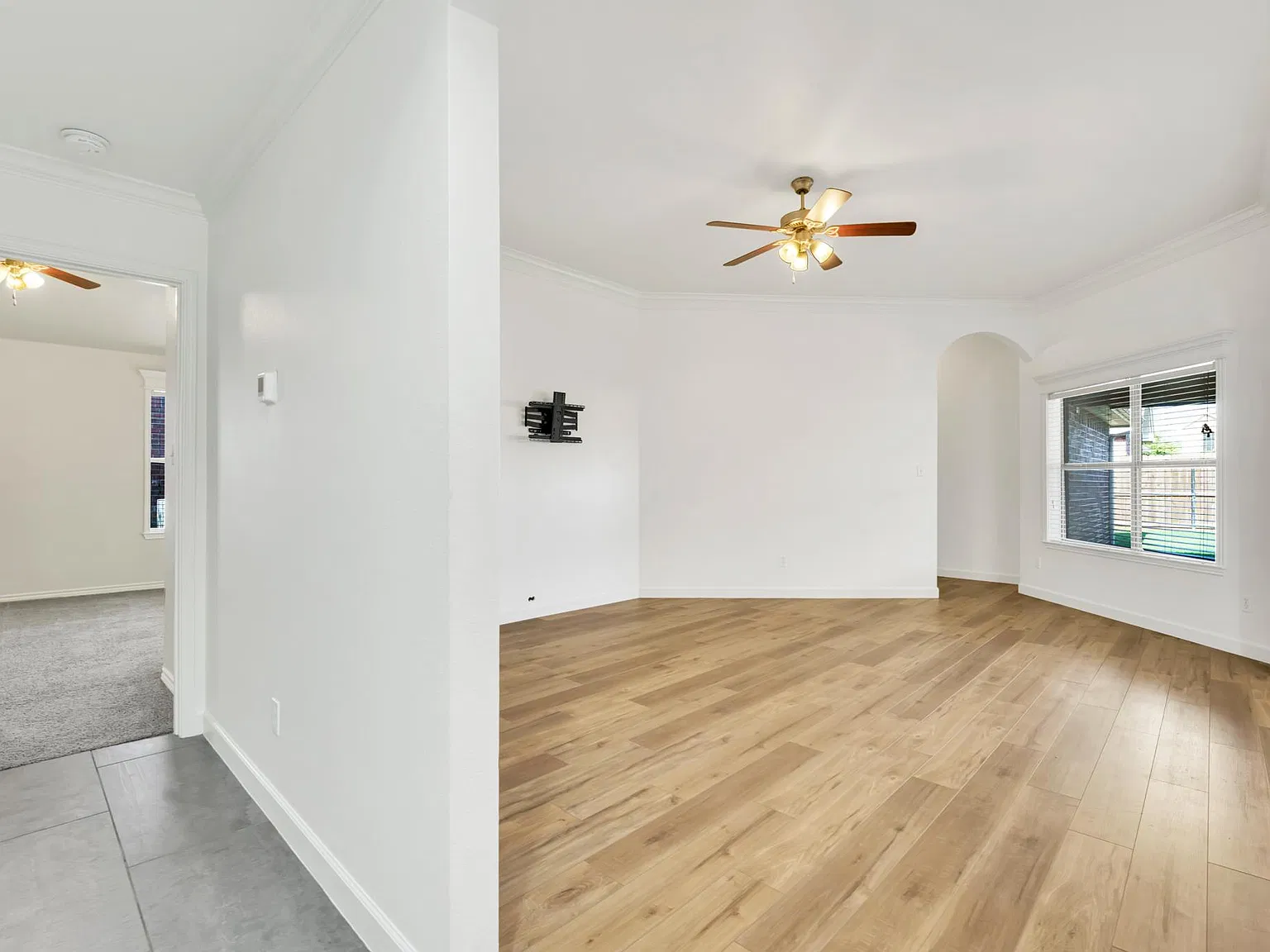 3 bed, 1608 sqft, $2,300 — Photo 4