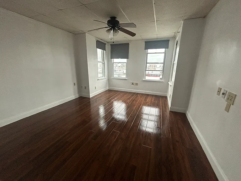 1610 S Broad St #3 — Photo 12