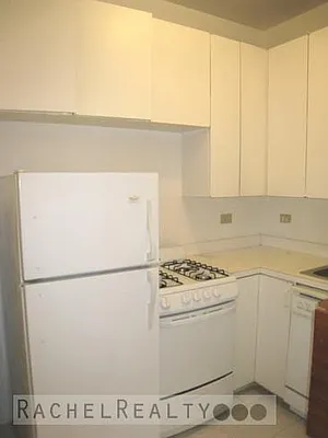 Rented by Rachel Realty | media 27