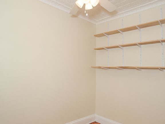4th image of 138 Luquer Street # Fl 3rd