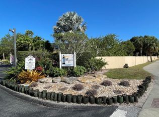 1561 NE 12th Ter APT C4, Jensen Beach, FL 34957