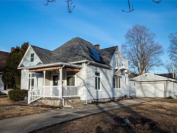 2nd image of 805 Sherman St