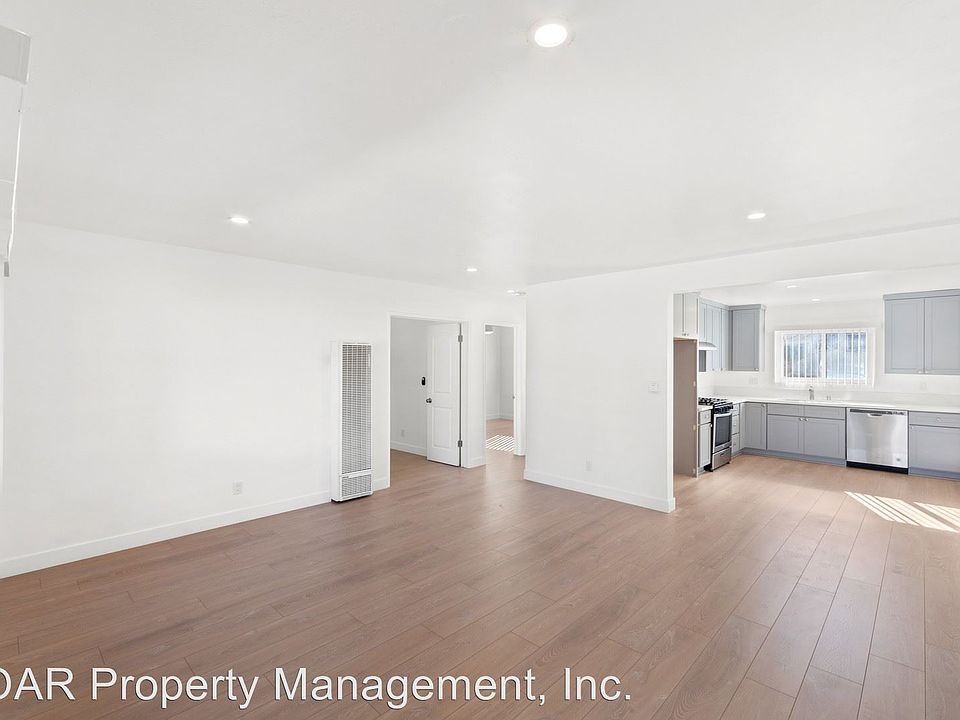 1st image of 455 Rose Ave APT 1