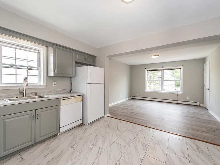 294 Paxton St #2 — Photo 1