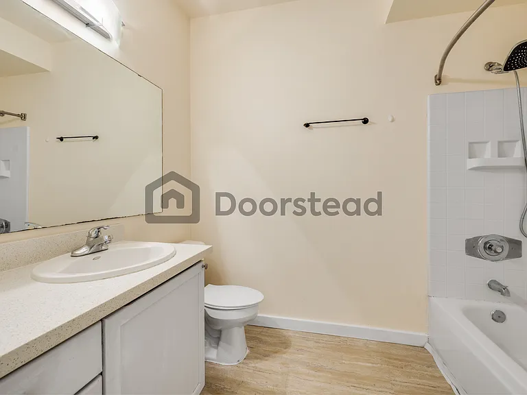 18930 Bothell Everett Hwy #H103 — Photo 6