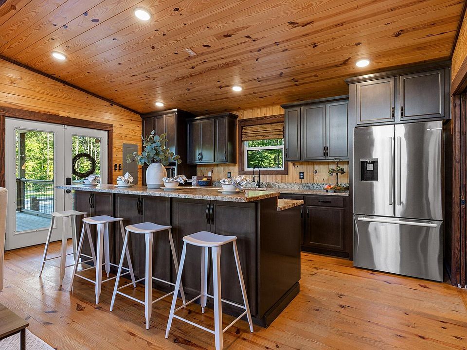 22nd image of 203 Lombardi Rd