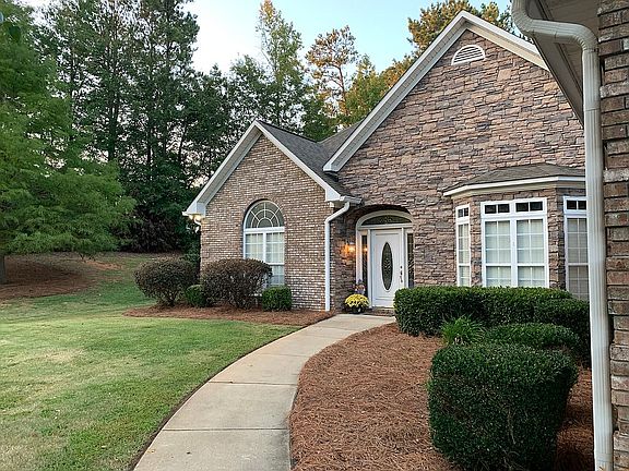 3rd image of 4408 Pebble Shore Dr