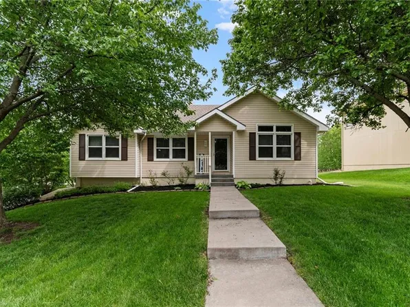 8903 NE 109th St, Kansas City, MO 64157