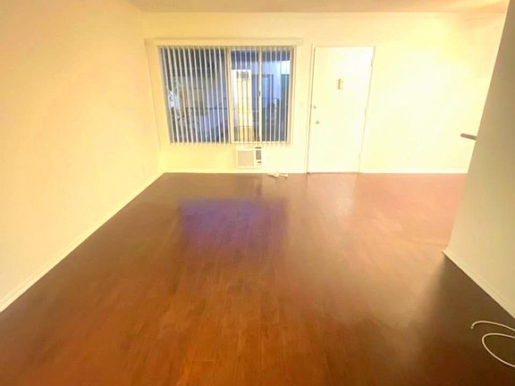 3rd image of 2352 Glendale Blvd #1288