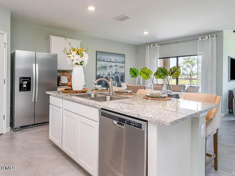 6505 Topaz Dr — Photo 4