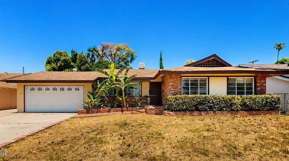 1st image of 22423 Cantara St