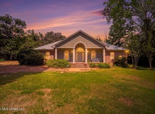 5499 Whetstone Rd, Diberville, MS 39540