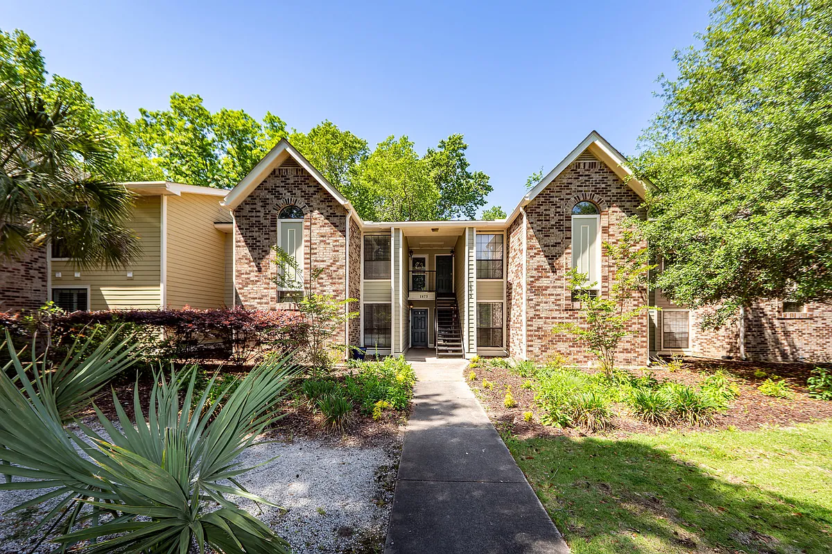Building Photo - 1873 Montclair Dr #A