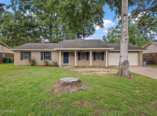 267 Trojan Dr, Pearl, MS 39208