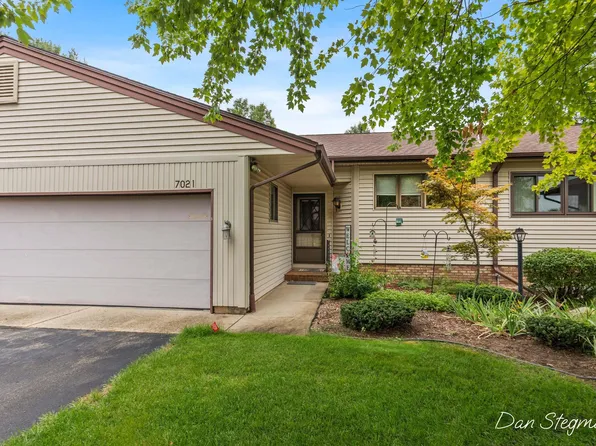 7021 Gardenview Ct SW #19, Byron Center, MI 49315
