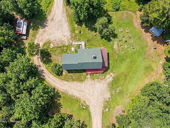 3rd image of 79 Auburn Road