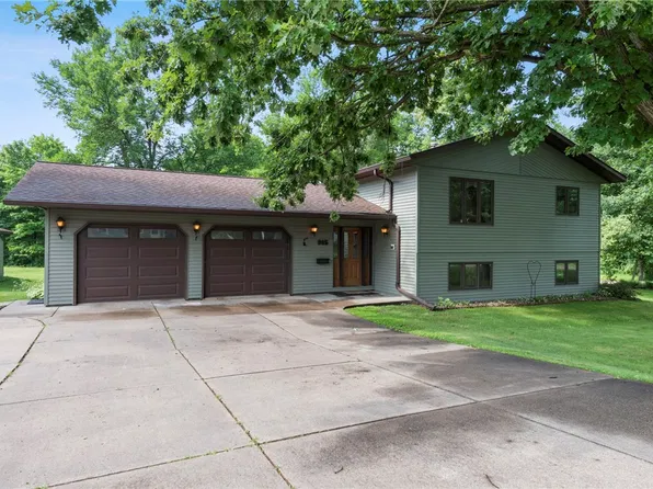 915 Nedvidek Street, Cumberland, WI 54829