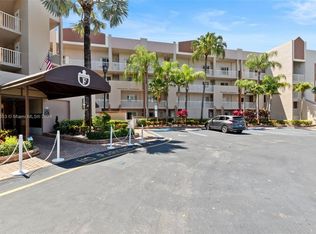 7547 Granville Dr #212, Tamarac, FL 33321