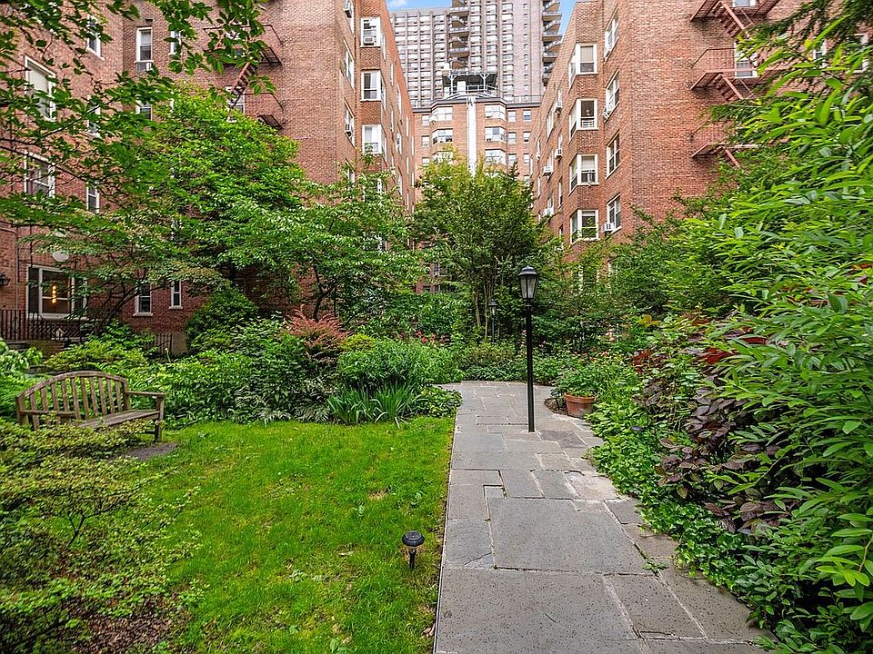 2nd image of 525 E 89th St APT 4B