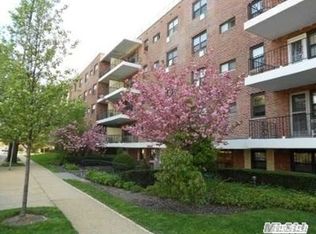 150 S Ocean Ave, Freeport, NY 11520