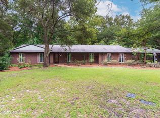 105 McClendon Dr, Raymond, MS 39154