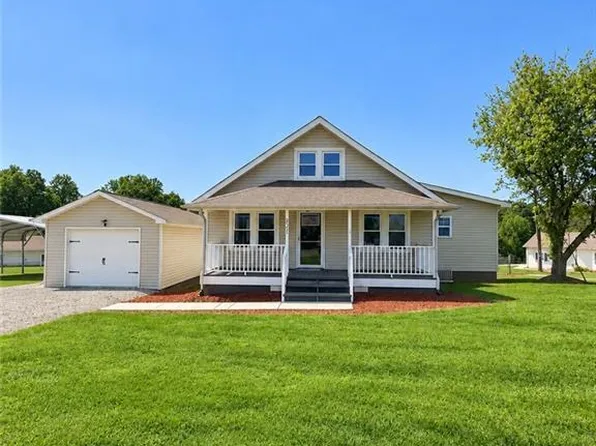 422 Green Acres Mill Rd, Millers Creek, NC 28651