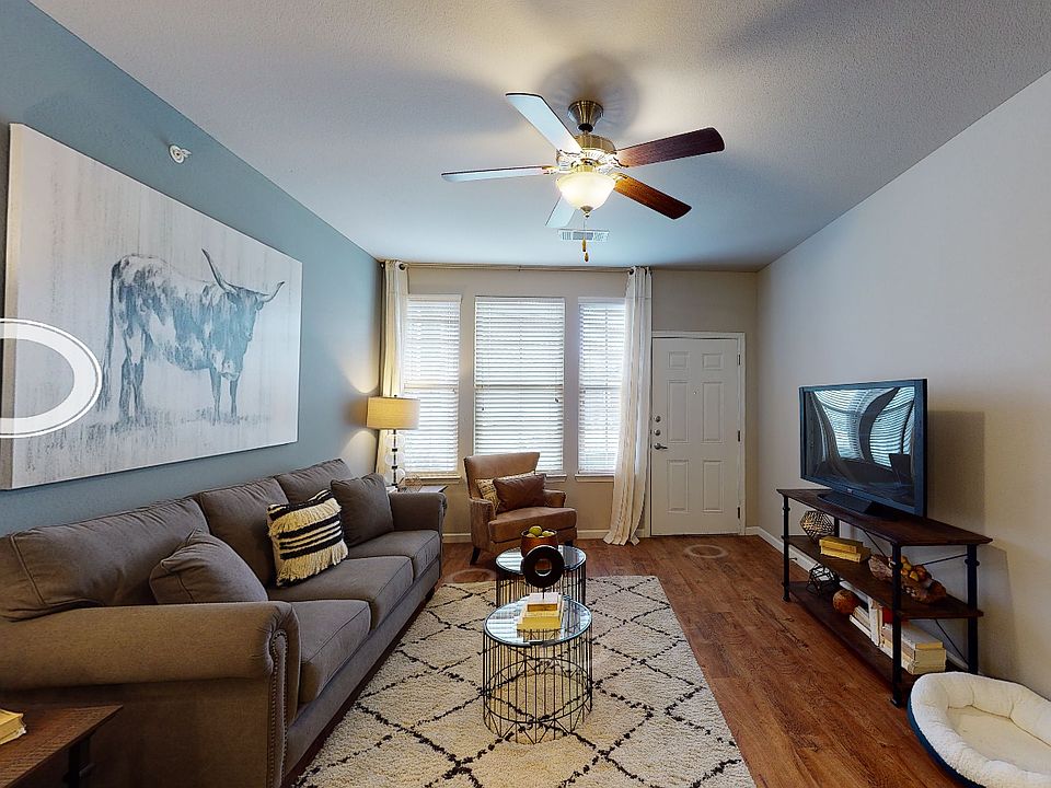 1st image of 4900 Bagby Ave APT 305