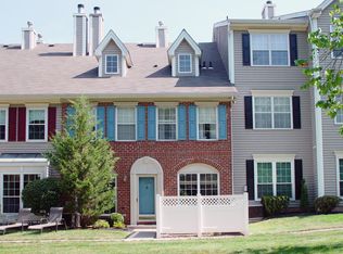 1304 Boxwood Dr, Branchburg, NJ 08876