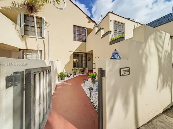 12984 SW 88th Ln #B104, Miami, FL 33186