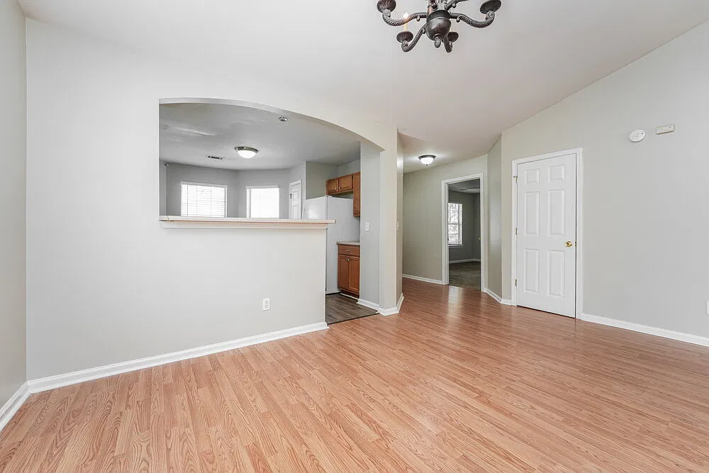 3 bed, 2.0 bath, 1437 sqft, $2,750 — Photo 4