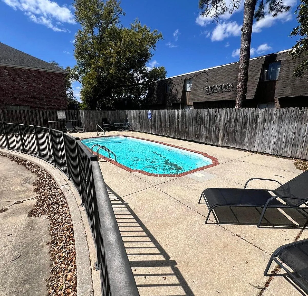 3 bed, 2.5 bath, 1500 sqft, $1,650 — Photo 3